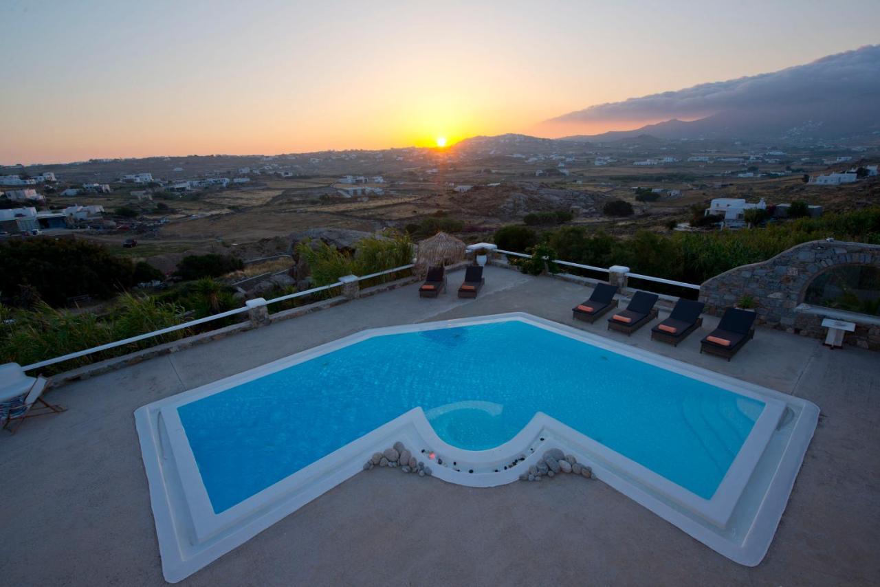 Tatiana Villa & Apartments Klouvas Екстер'єр фото