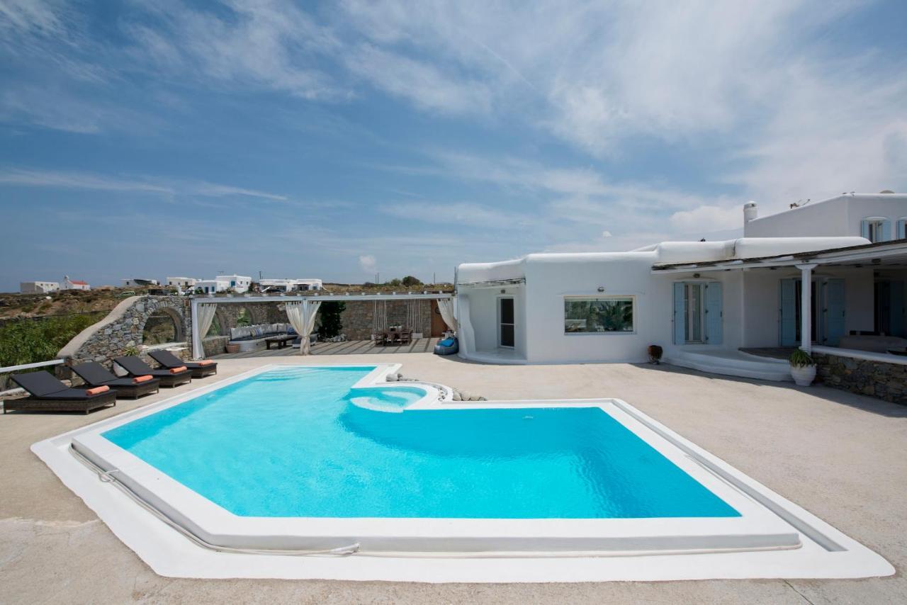 Tatiana Villa & Apartments Klouvas Екстер'єр фото