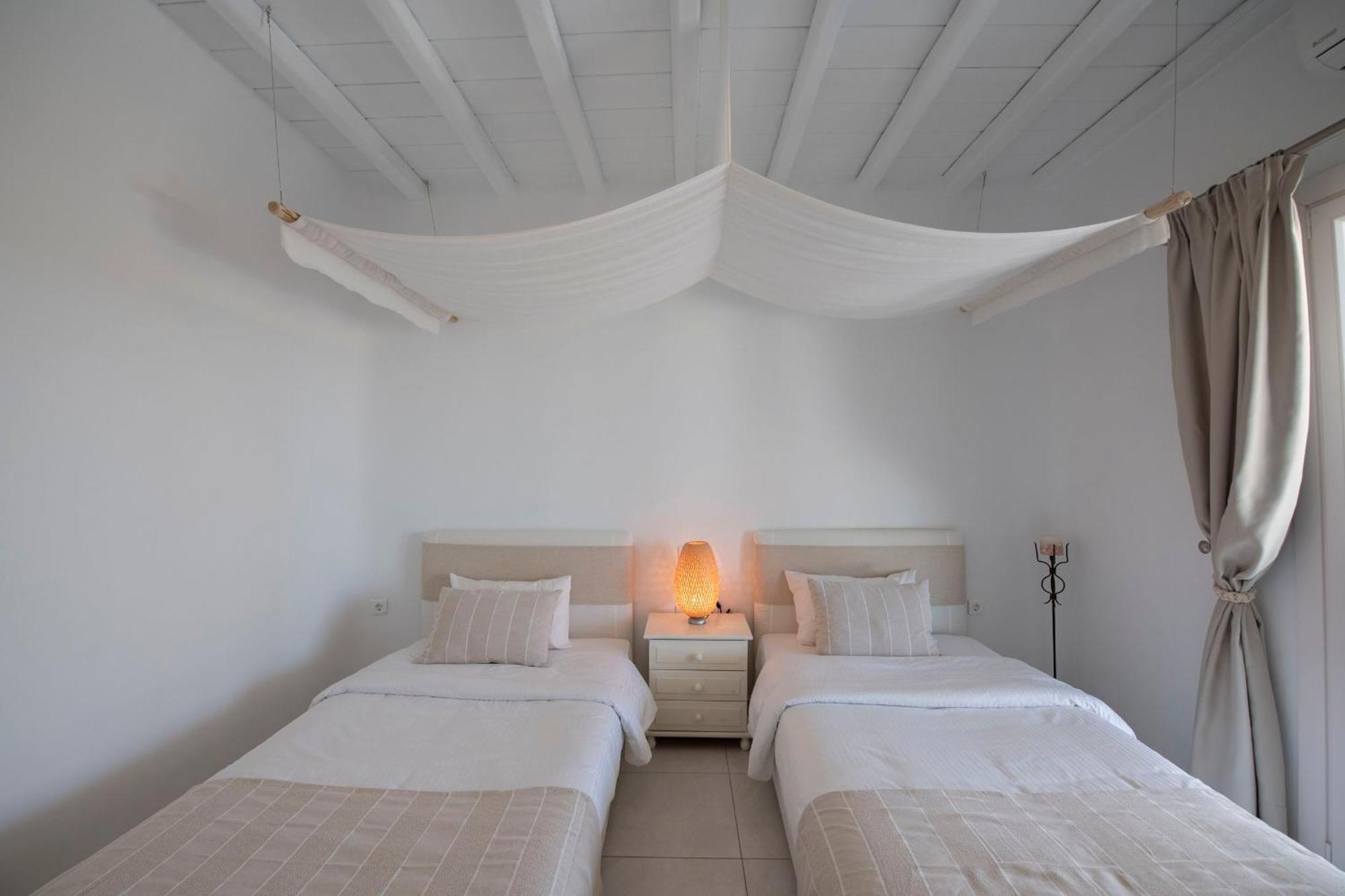 Tatiana Villa & Apartments Klouvas Екстер'єр фото