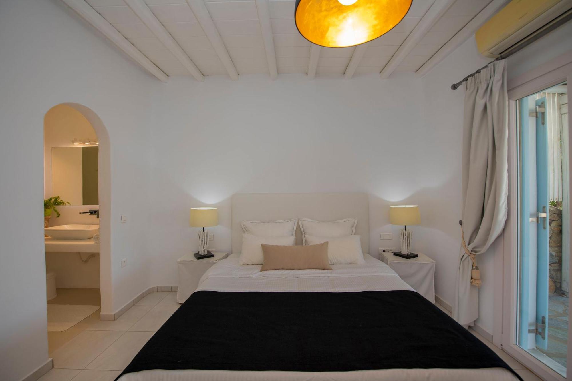 Tatiana Villa & Apartments Klouvas Екстер'єр фото
