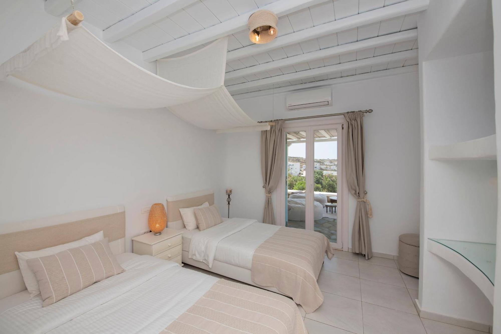 Tatiana Villa & Apartments Klouvas Екстер'єр фото